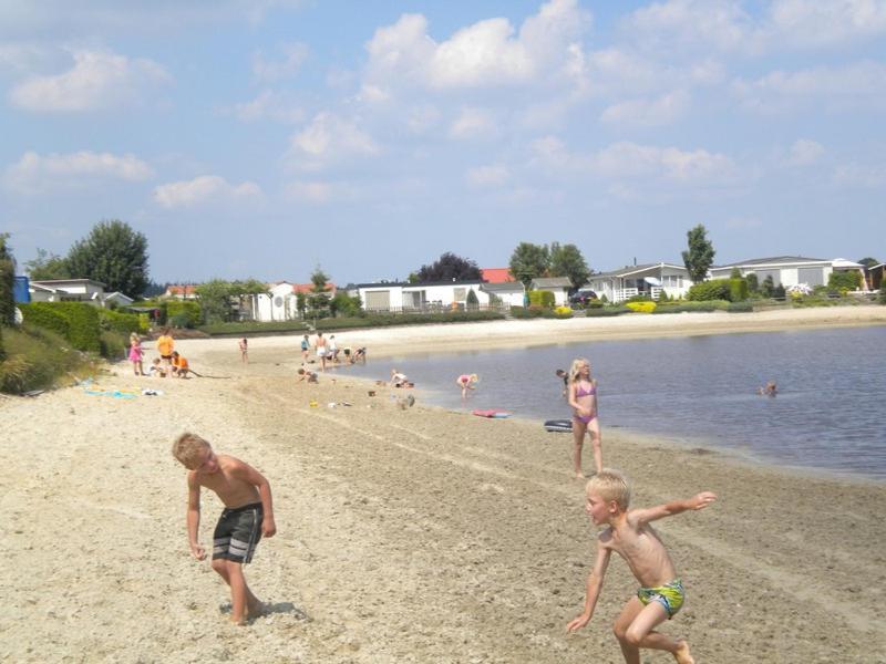 Mulder'S Vakantiehuis, Jaarplaats 108 Op Recreatiepark De Tien Heugten Schoonloo Ngoại thất bức ảnh