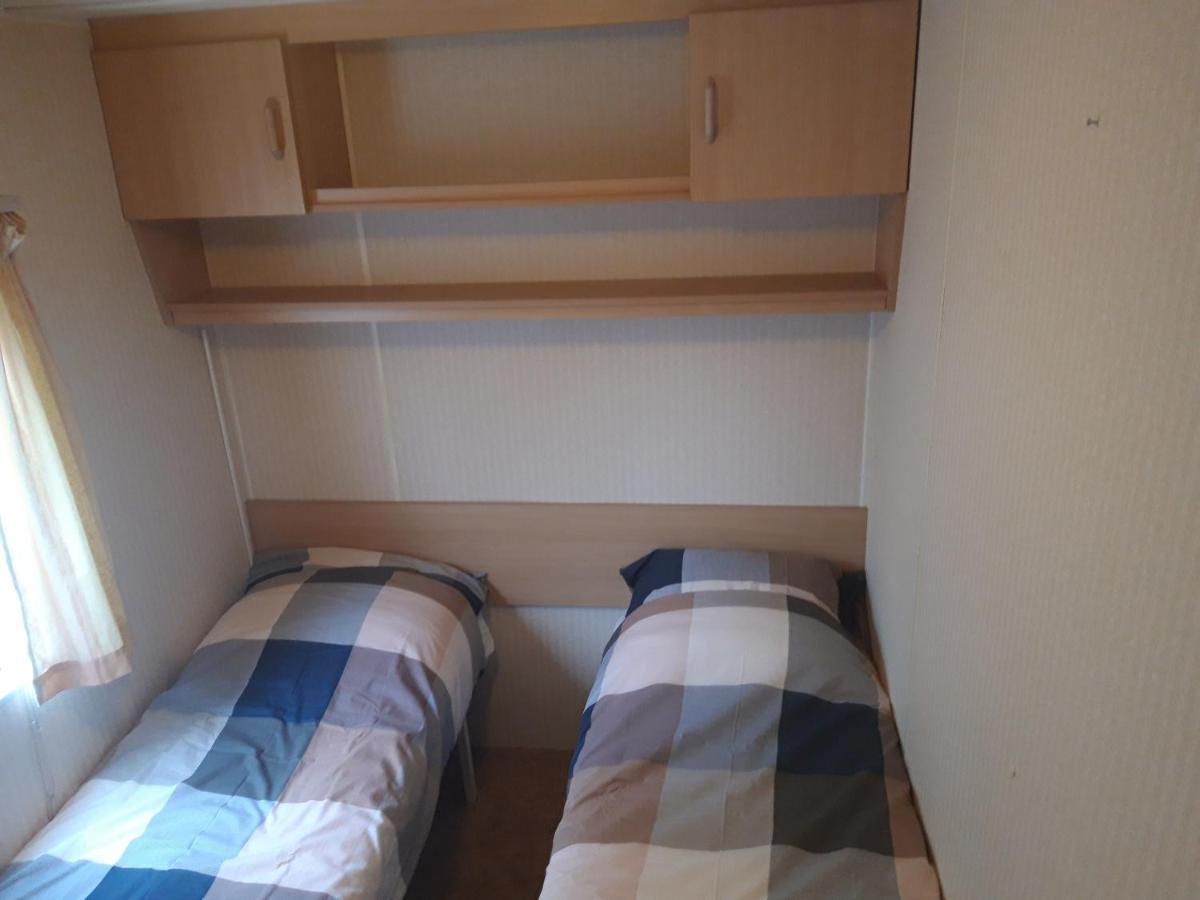 Mulder'S Vakantiehuis, Jaarplaats 108 Op Recreatiepark De Tien Heugten Schoonloo Ngoại thất bức ảnh